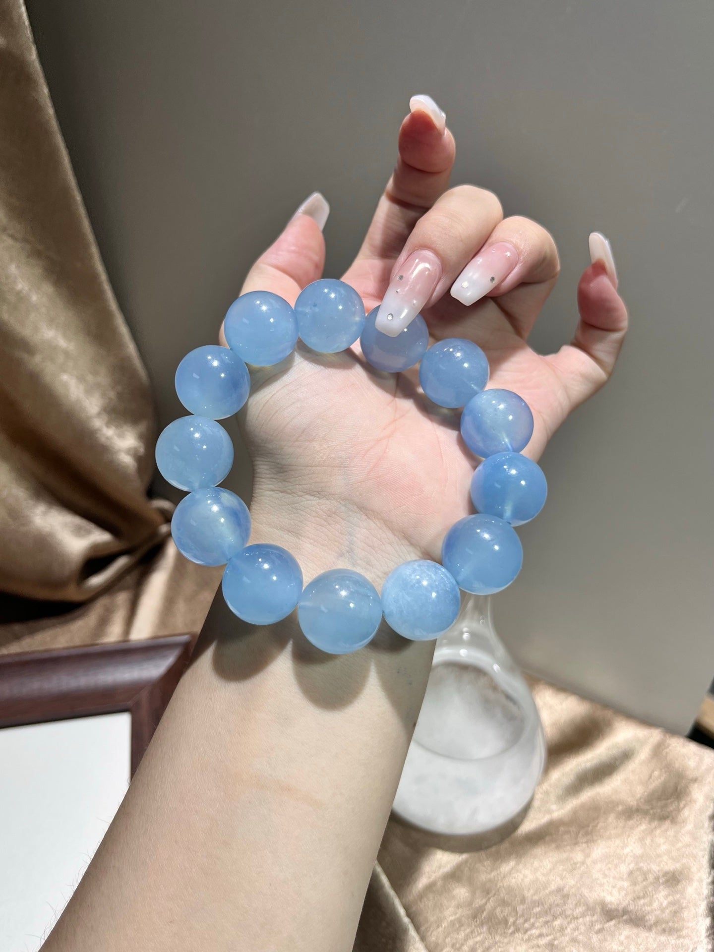 【冰蓝逸韵 Icy Blue Elegance】