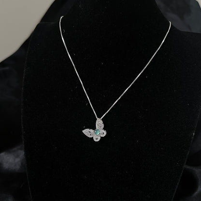 【蝶舞翠韵 Butterflies Dancing with Emerald Charm】