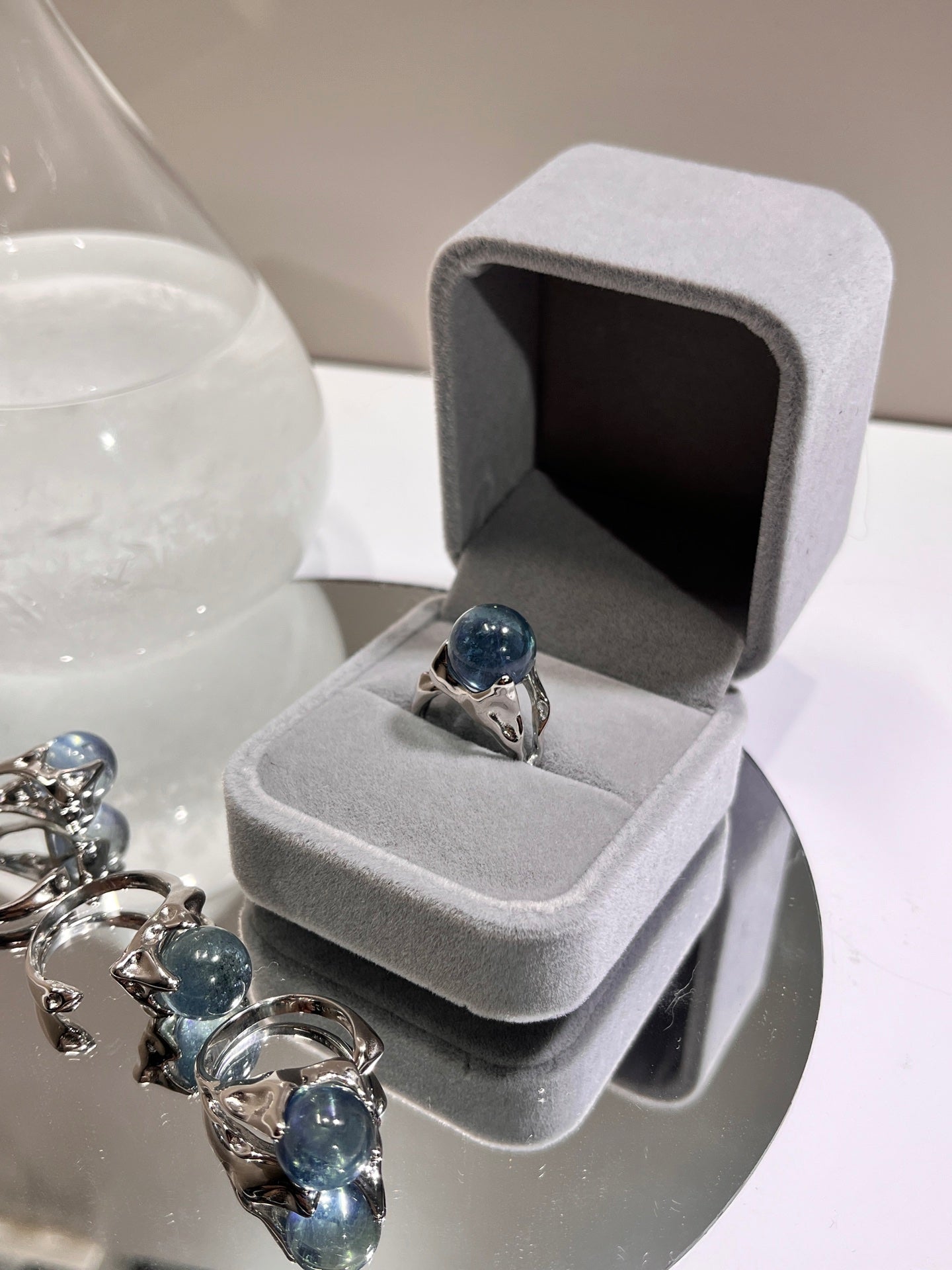 【晶韵耀环 Radiant Crystal Ring】