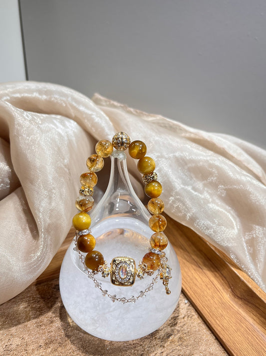 【金霸耀芒 Golden Pagoda Glow】